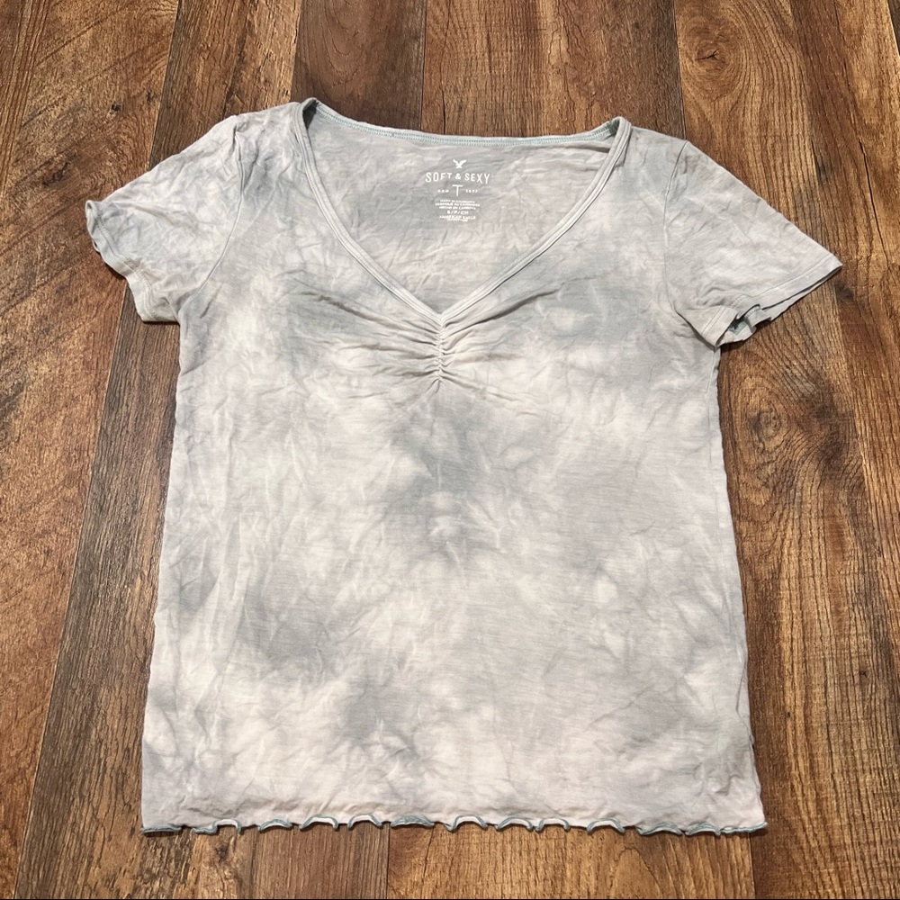 American Eagle Soft and sexy scalloped top